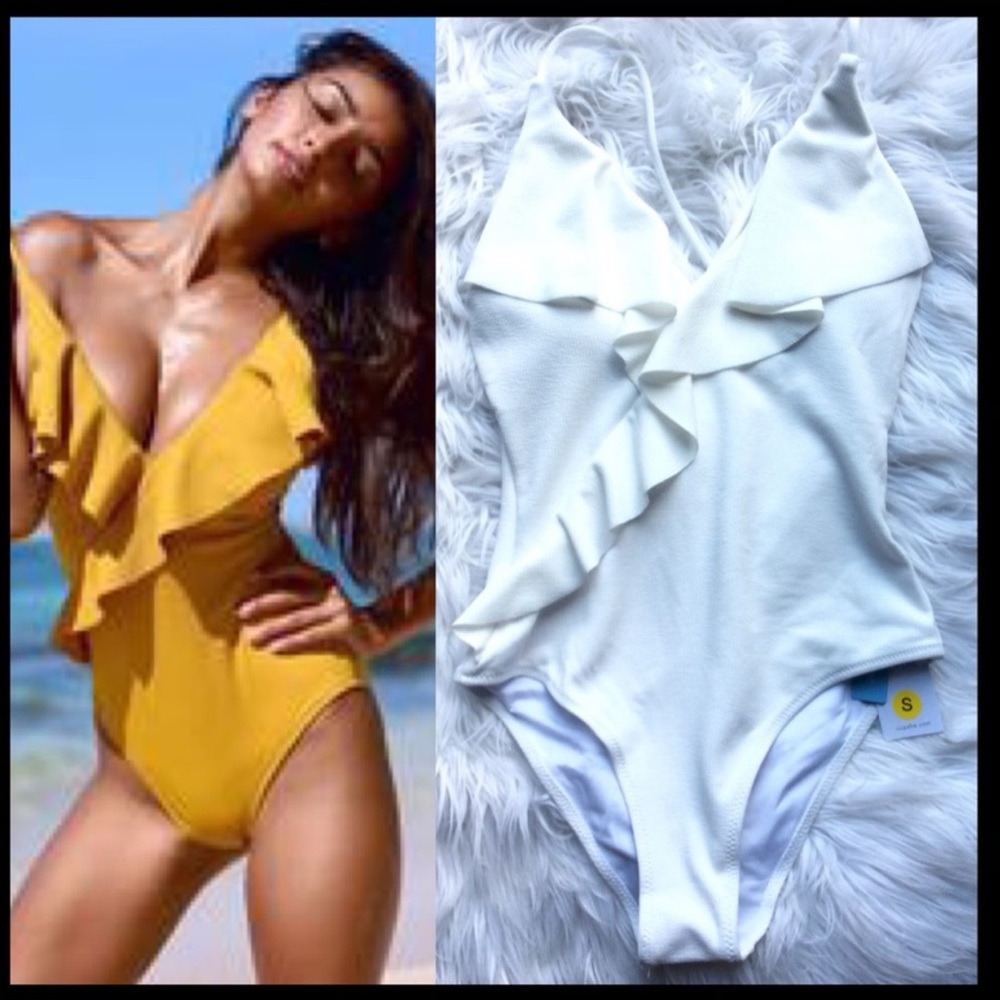 NWT CUPSHE Ruffled Swimsuit in White